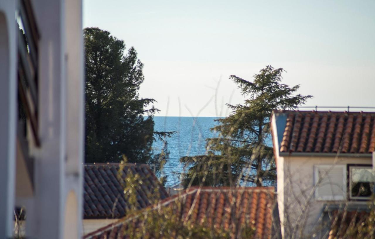 Apartments Kiki Spada Porec Exterior photo