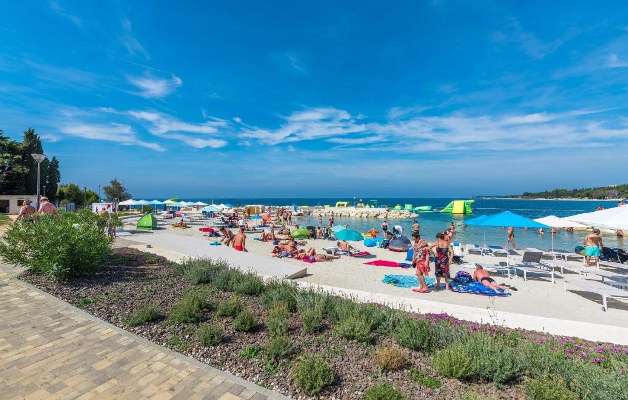 Apartments Kiki Spada Porec Exterior photo